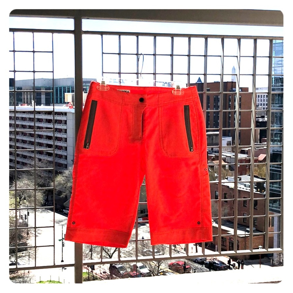 Annika knee-length golf shorts by Cutter & Buck